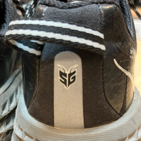 Hoka One One Speedgoat 3 GoreTex Skyshell Waterproof Black Womens Shoes Size 8.5 - Picture 12 of 16